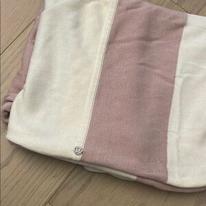 Lululemon Loop Scarf